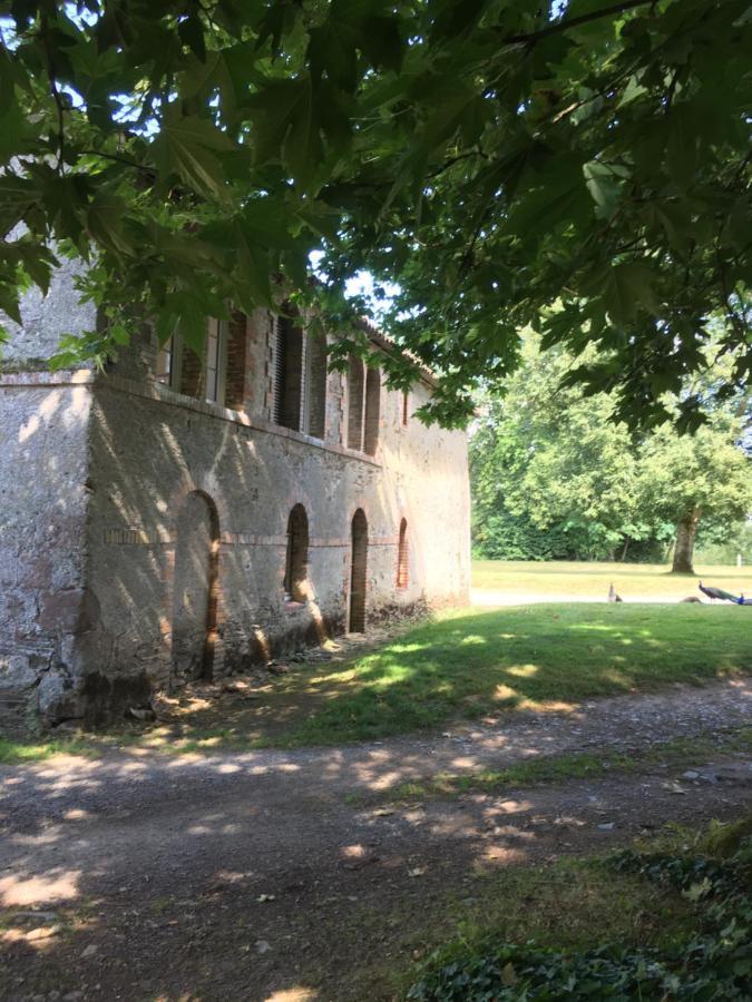 Cabanes Et Studios A La Bernardiere Sevremoine Exteriér fotografie